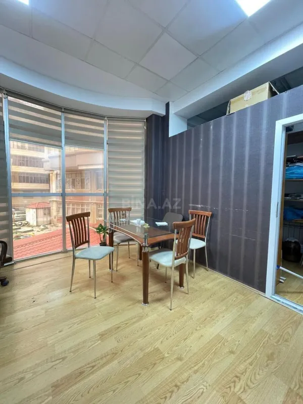 Kirayə verilir 5 otaqlı ofis 220 m²