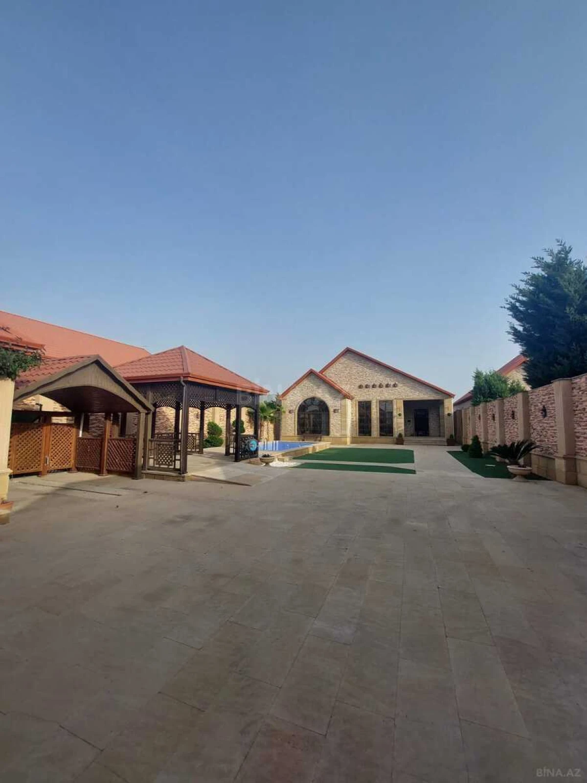 Kirayə verilir 4 otaqlı həyət evi 200 m²