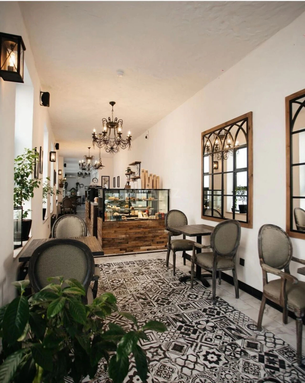 Satılır obyekt 130.5 m²