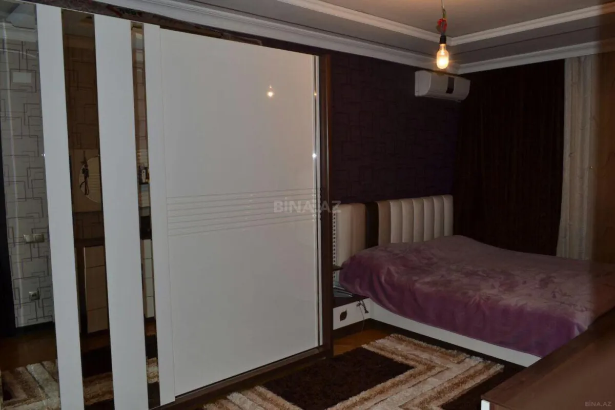 Satılır 4 otaqlı mənzil 98 m²