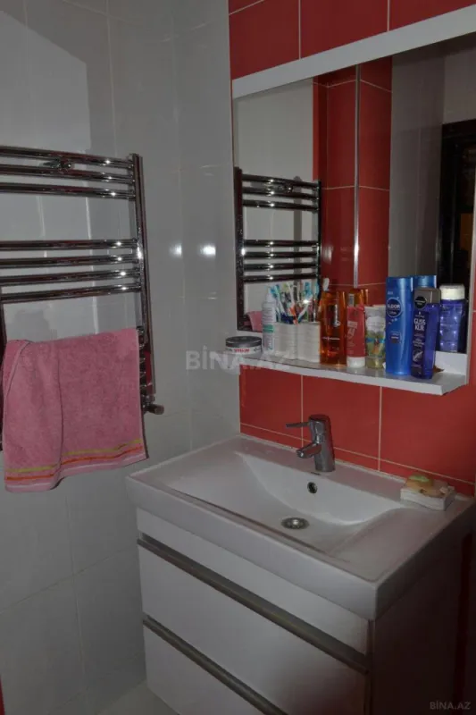 Satılır 4 otaqlı mənzil 98 m²