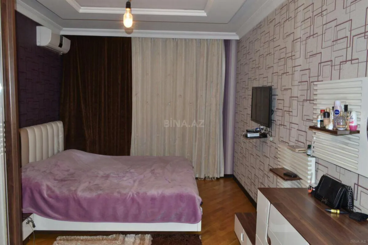 Satılır 4 otaqlı mənzil 98 m²