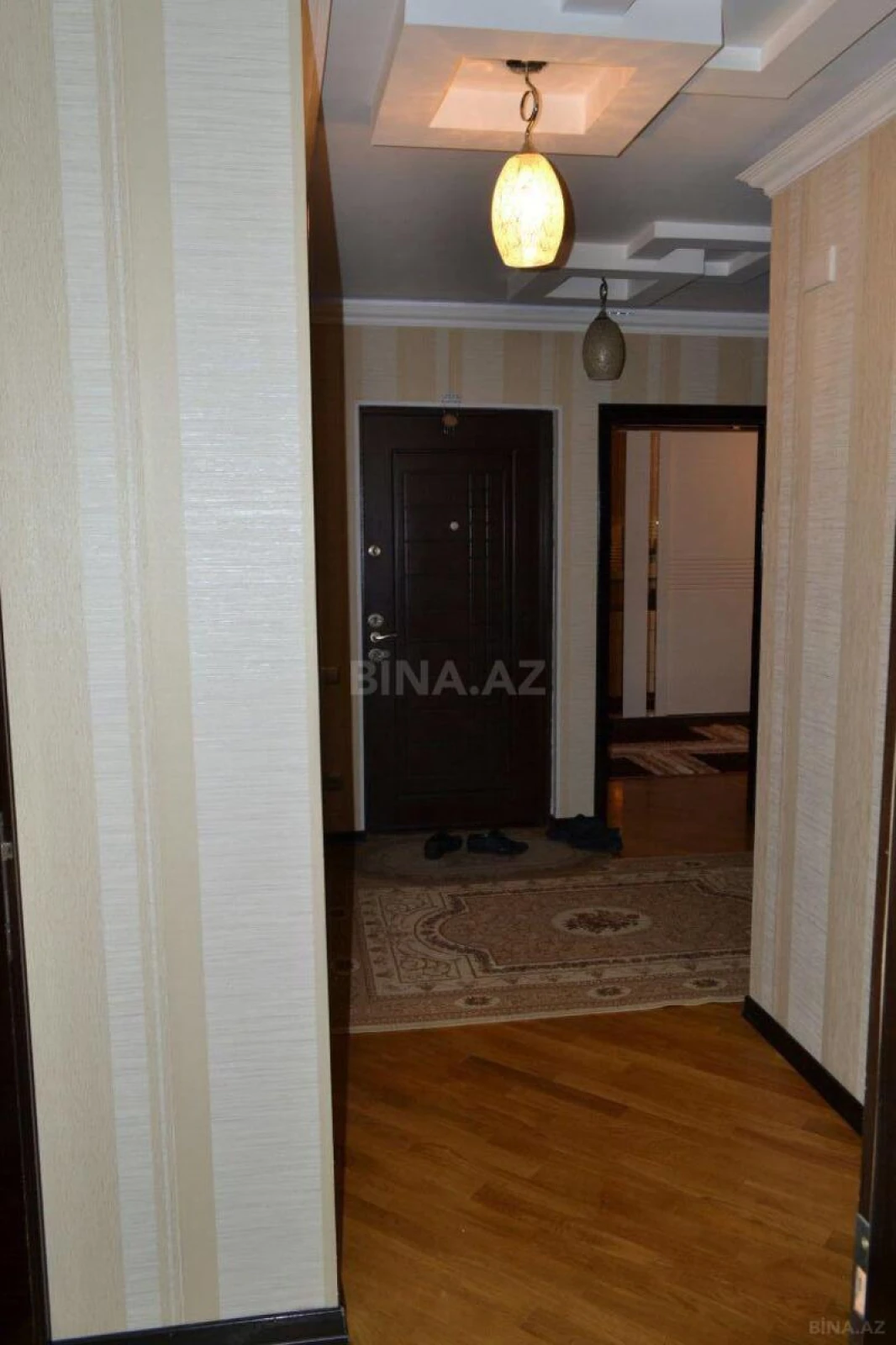 Satılır 4 otaqlı mənzil 98 m²