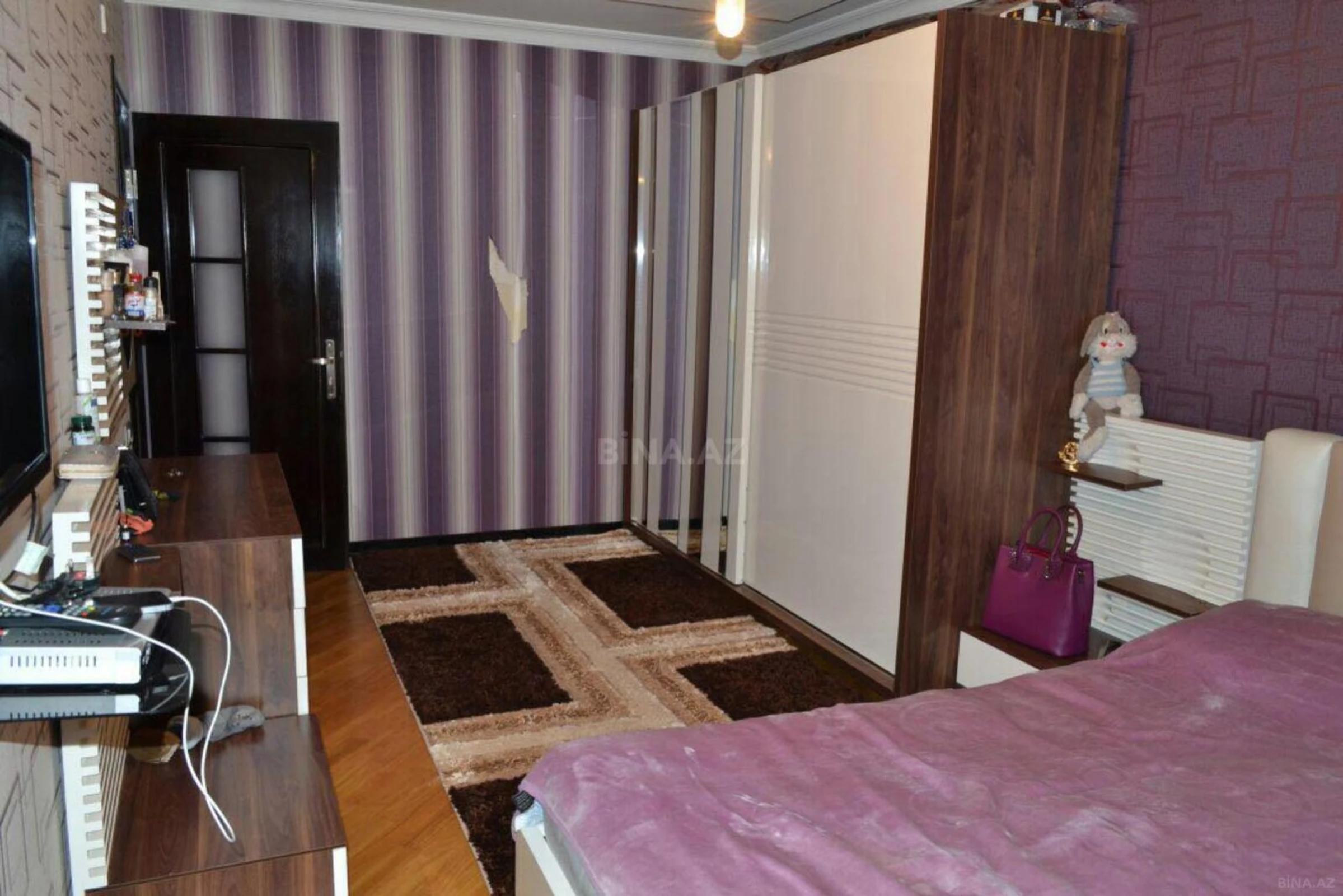 Satılır 4 otaqlı mənzil 98 m²