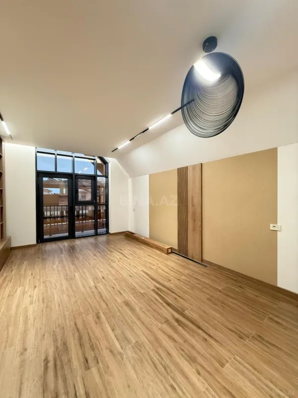 Satılır 3 otaqlı həyət evi 138 m²