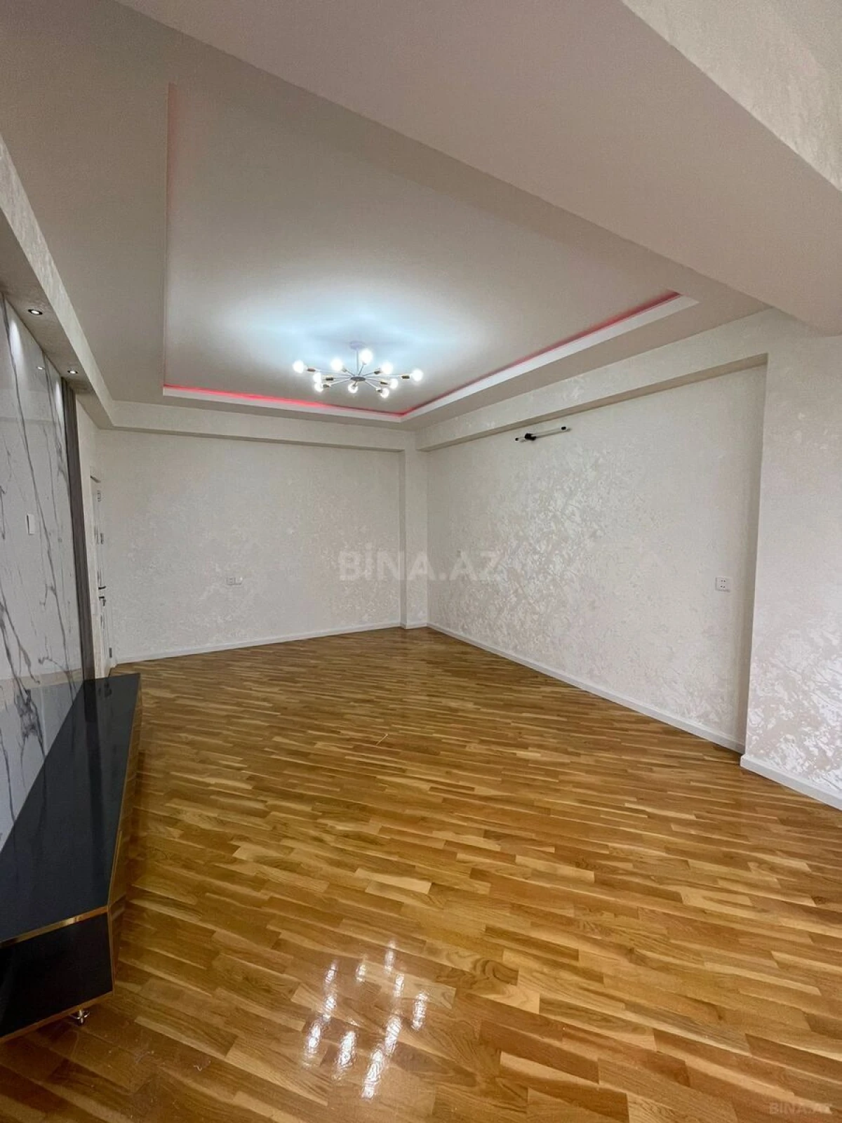 Satılır 3 otaqlı mənzil 100 m²