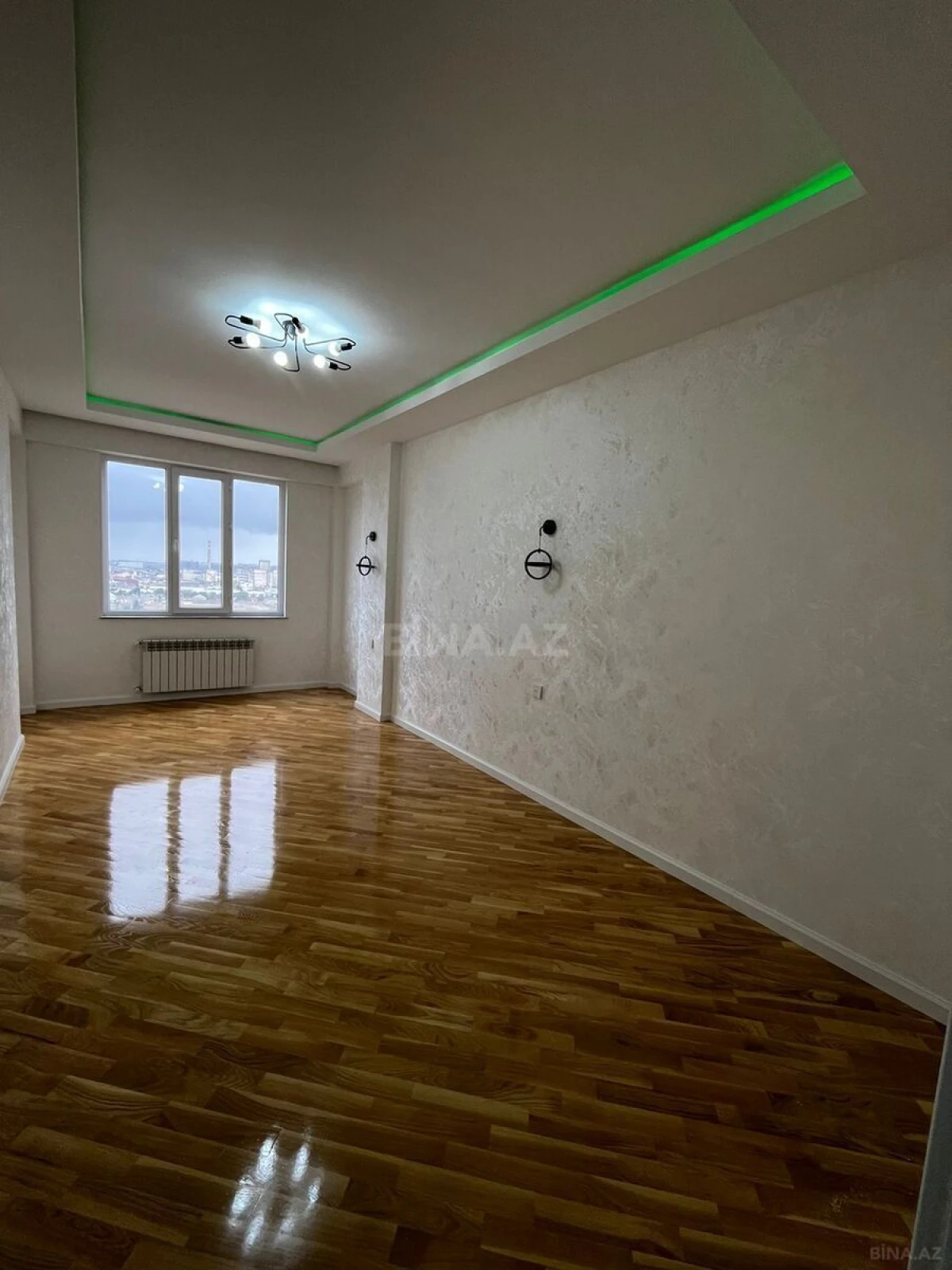 Satılır 3 otaqlı mənzil 100 m²