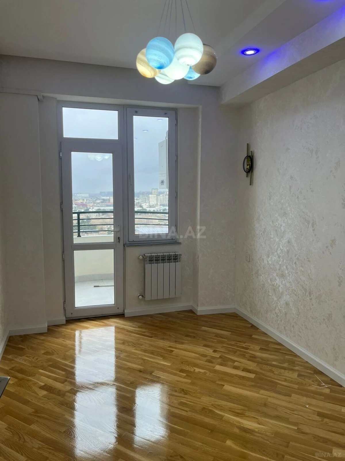Satılır 3 otaqlı mənzil 100 m²