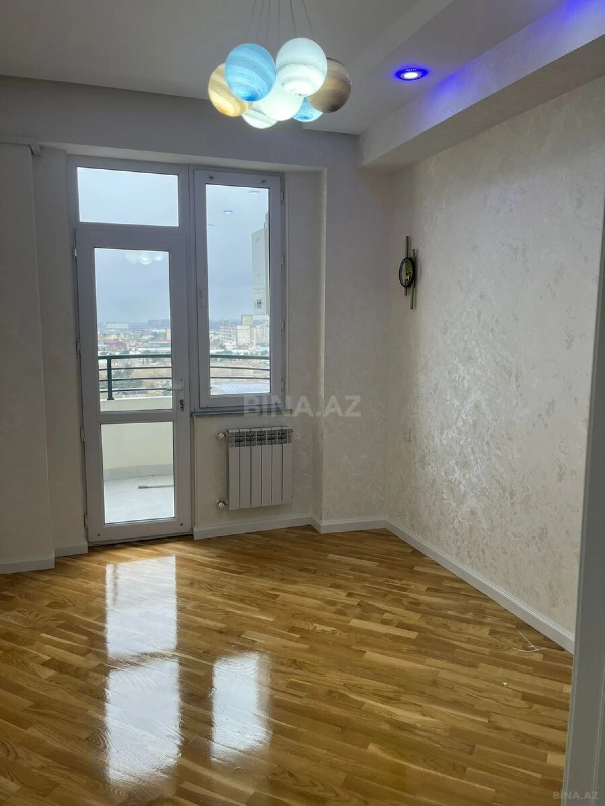 Satılır 3 otaqlı mənzil 100 m²