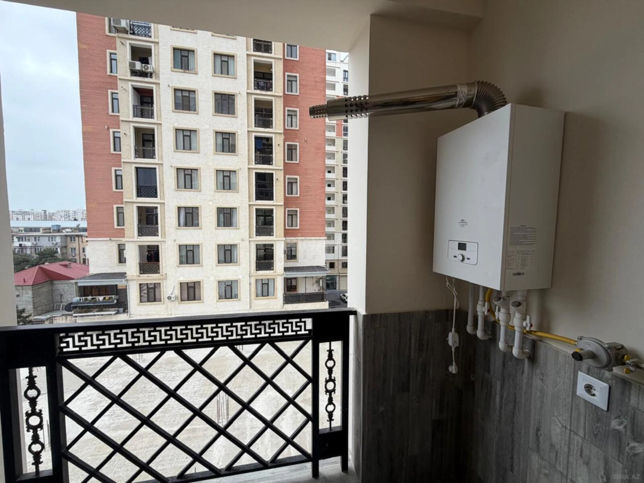 Satılır 3 otaqlı mənzil 85 m²