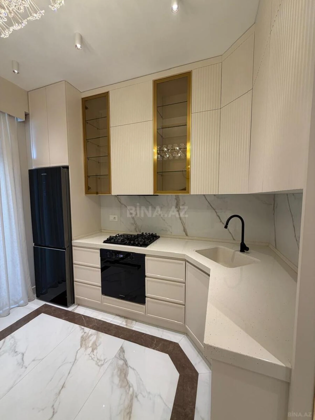 Satılır 3 otaqlı mənzil 85 m²