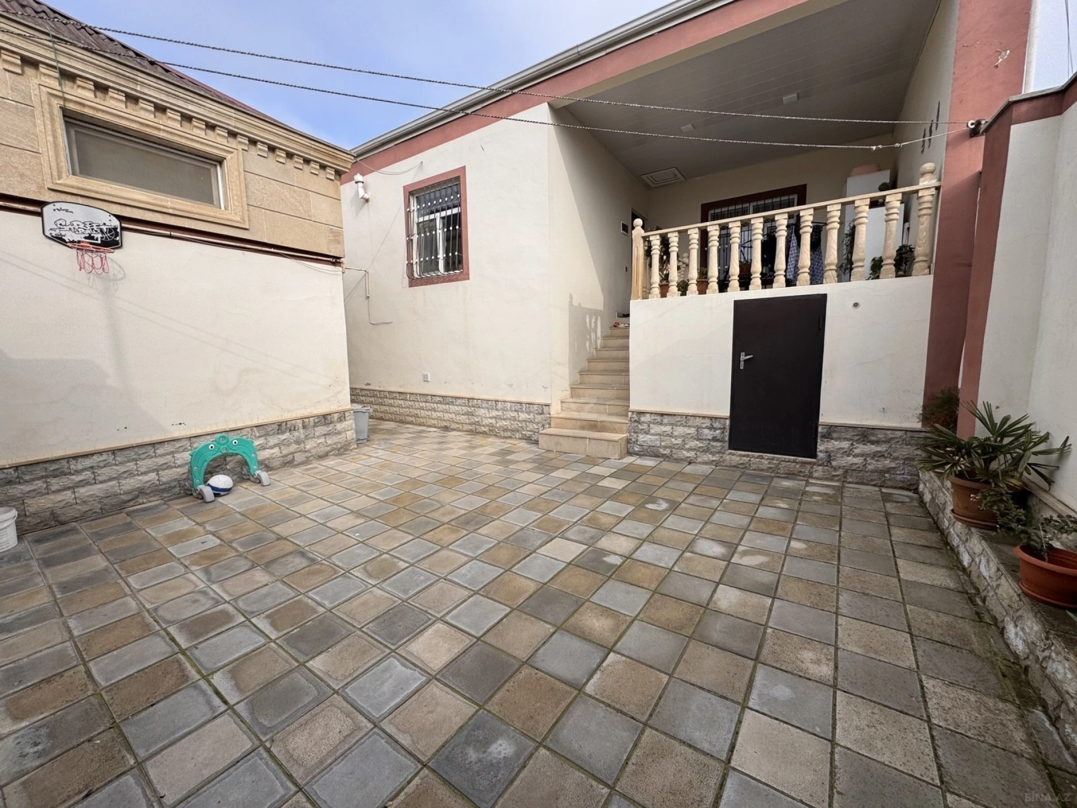 Satılır 3 otaqlı həyət evi 70 m²