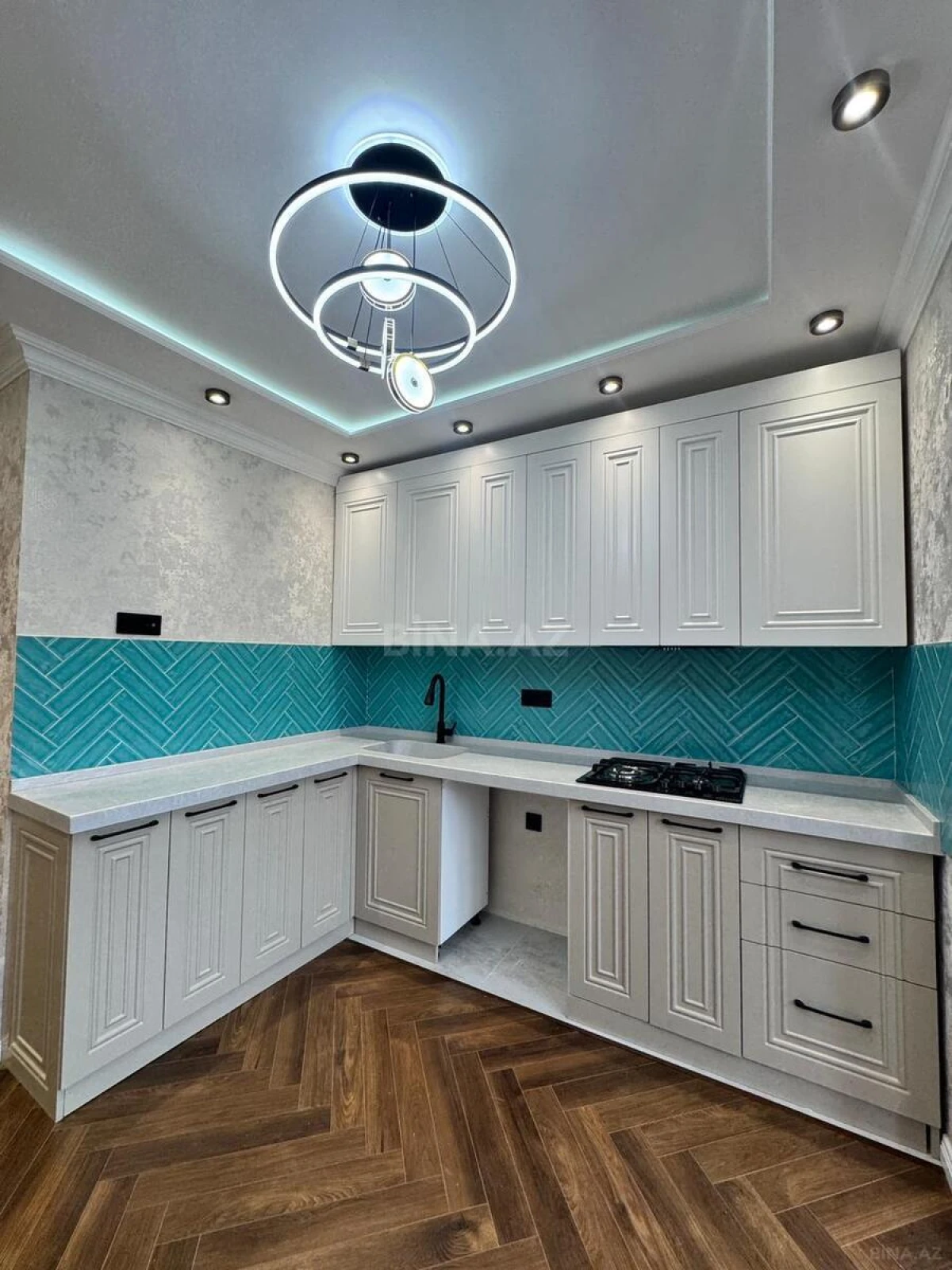 Satılır 3 otaqlı mənzil 80 m²