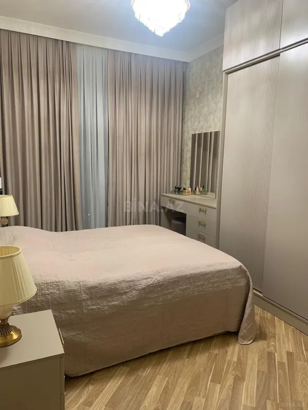 Satılır 2 otaqlı mənzil 60 m²