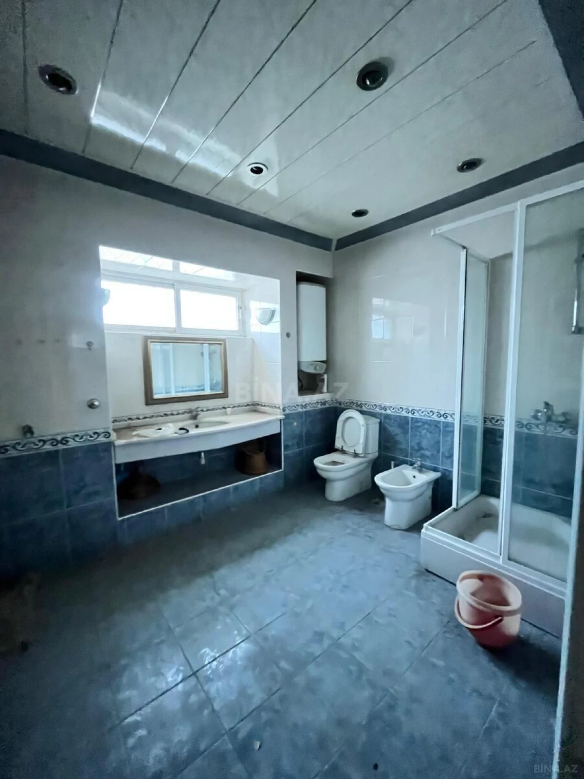 Kirayə verilir obyekt 200 m²