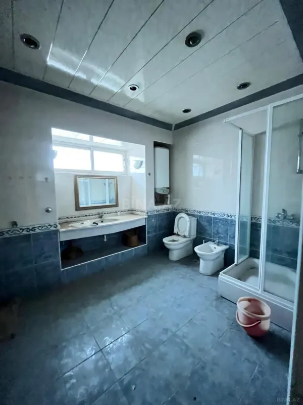 Kirayə verilir obyekt 200 m²