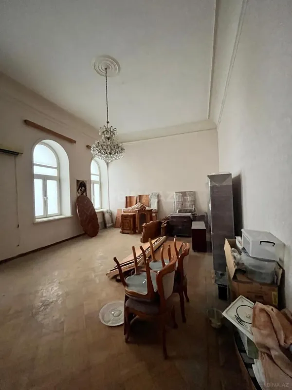 Kirayə verilir obyekt 200 m²