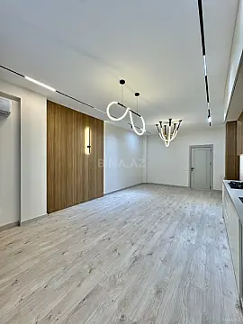Satılır 4 otaqlı mənzil 141 m²