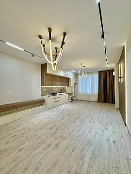 Satılır 4 otaqlı mənzil 141 m²