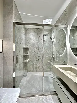 Satılır 4 otaqlı mənzil 141 m²