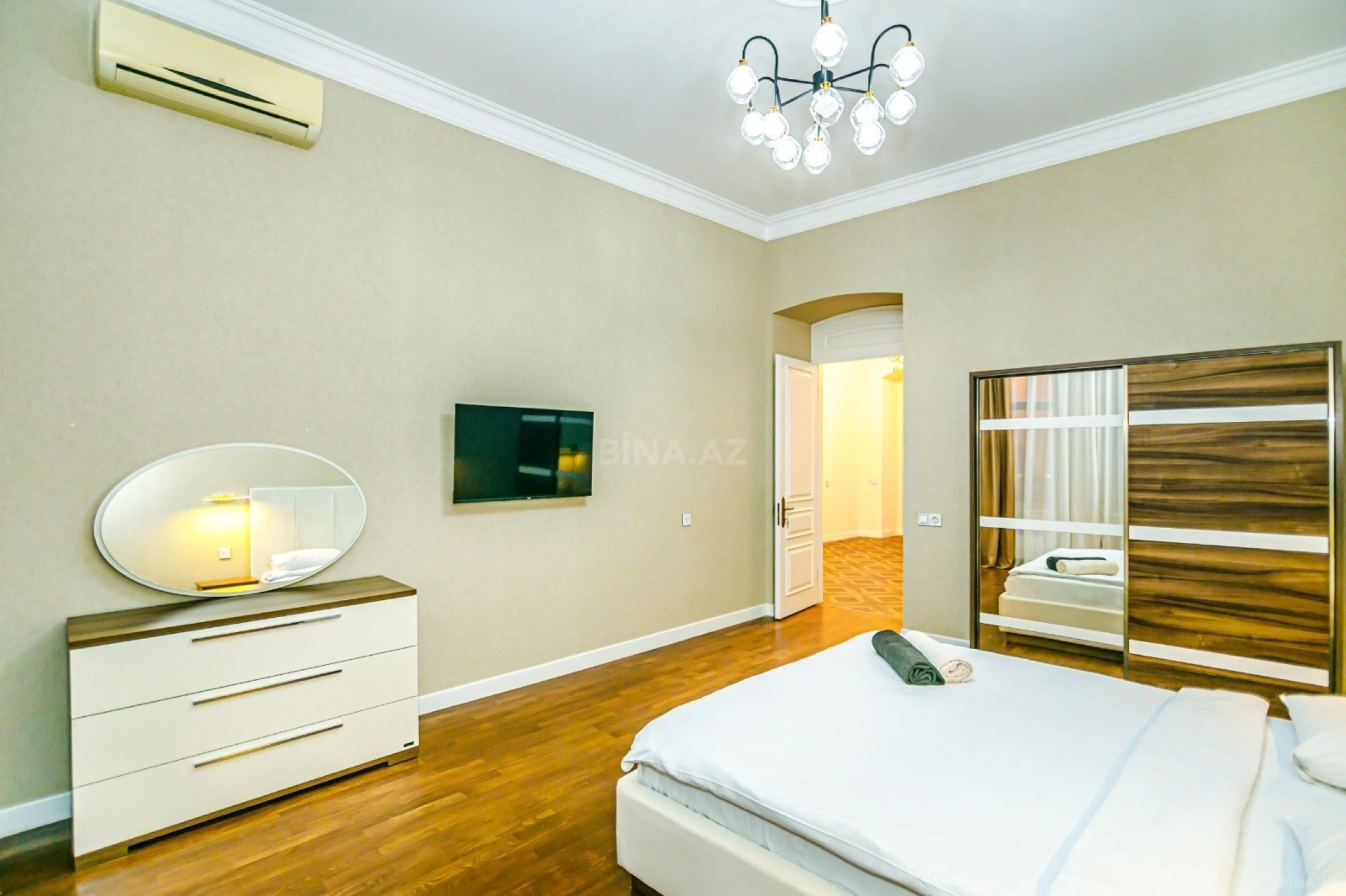 Satılır 2 otaqlı mənzil 68.8 m²