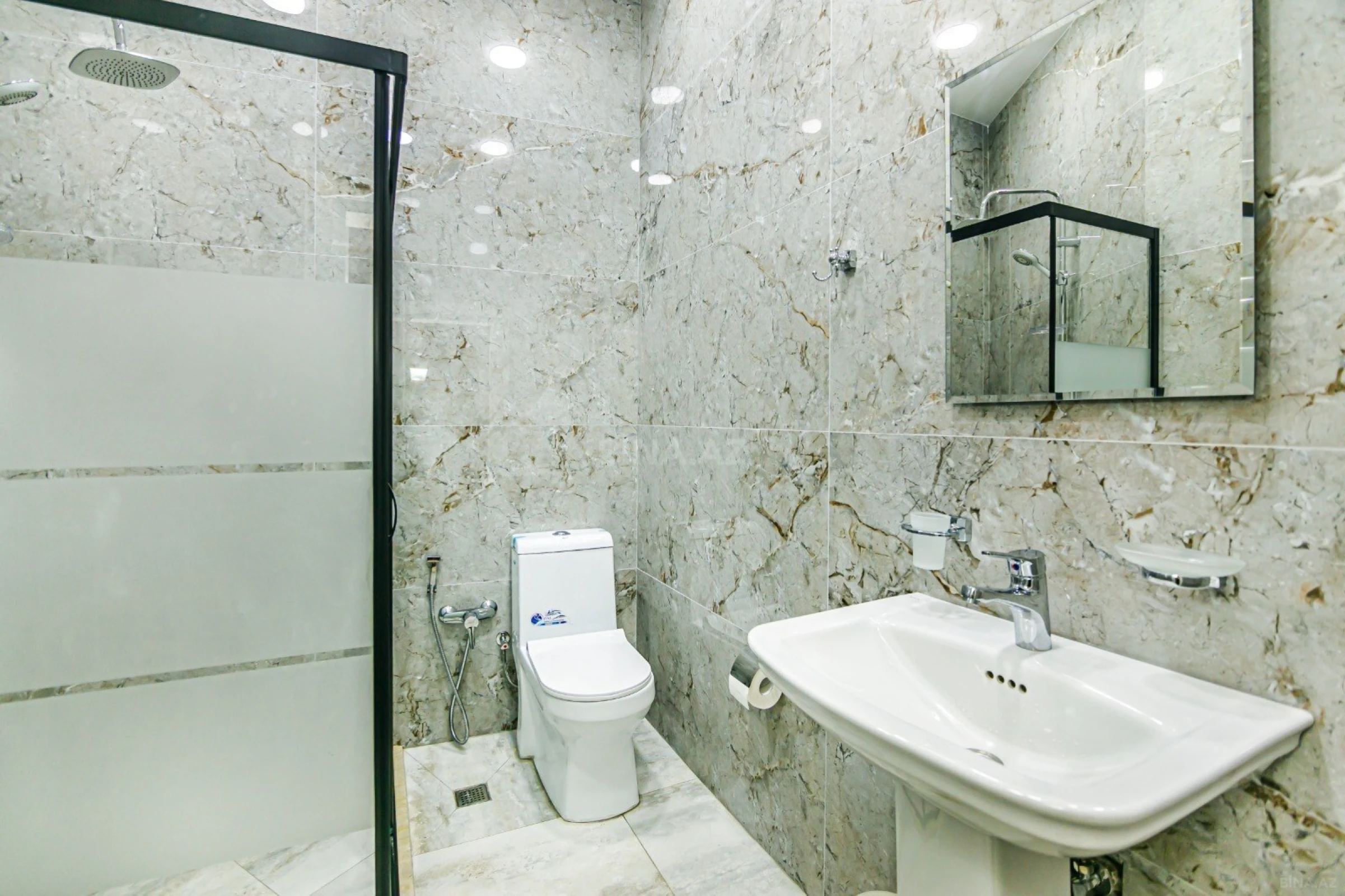 Satılır 2 otaqlı mənzil 68.8 m²