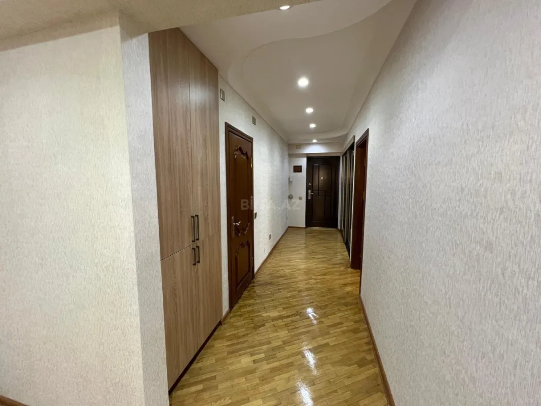 Kirayə verilir 3 otaqlı mənzil 120 m²