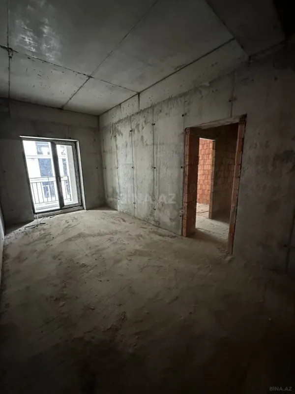 Satılır 2 otaqlı mənzil 76 m²