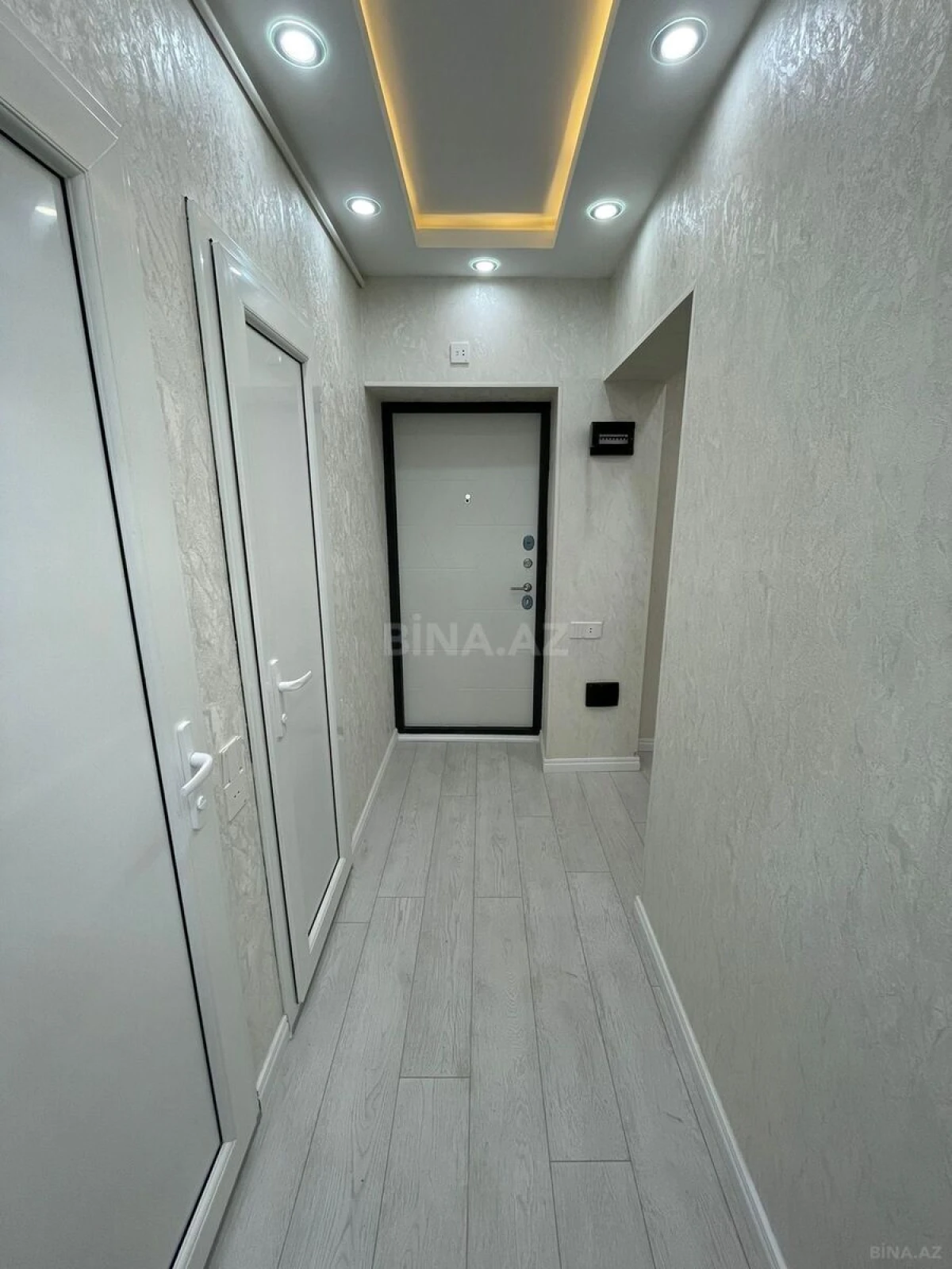 Satılır 2 otaqlı mənzil 60 m²