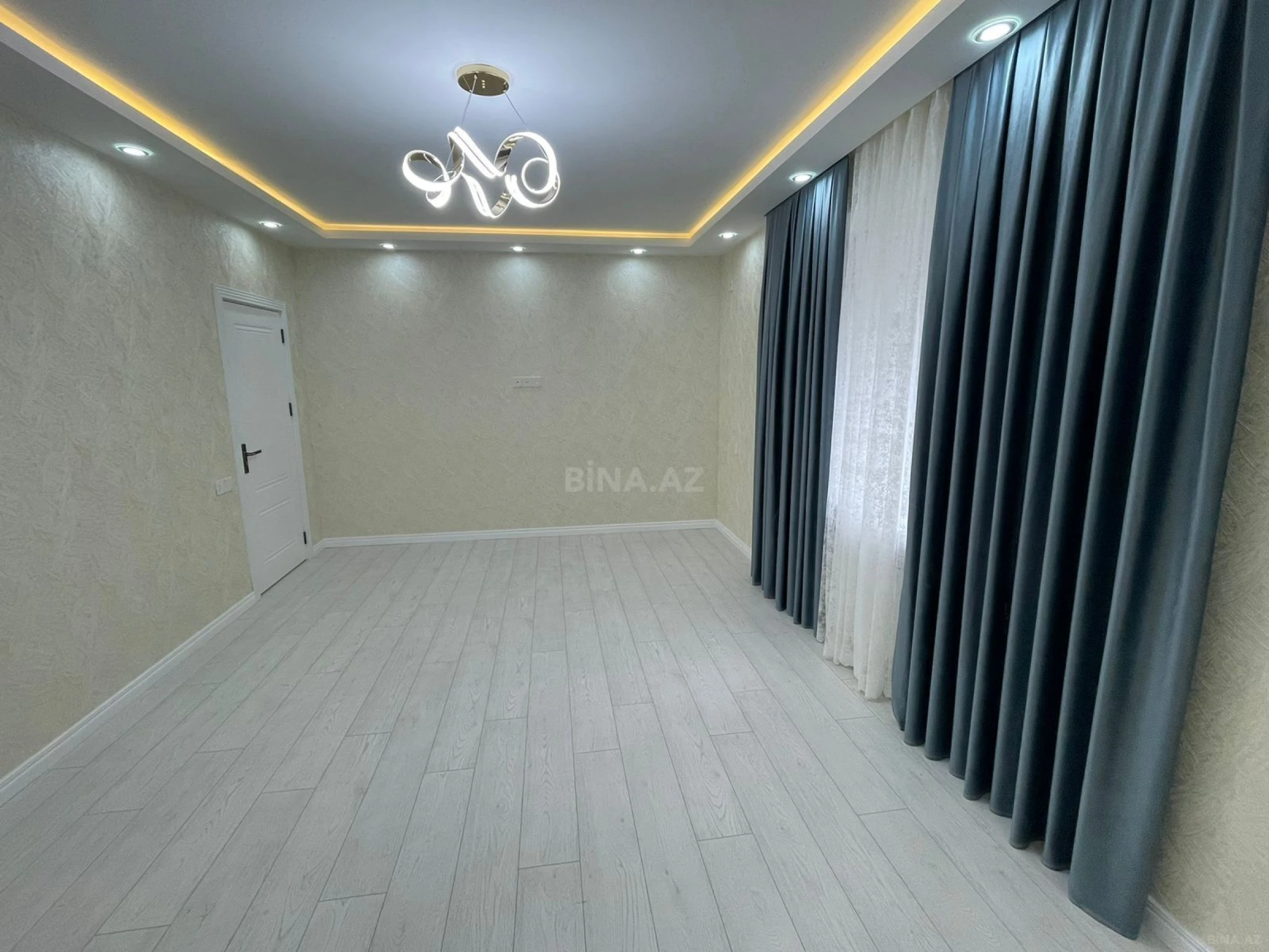 Satılır 2 otaqlı mənzil 60 m²