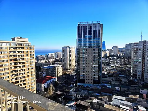 Satılır 5 otaqlı mənzil 288 m²