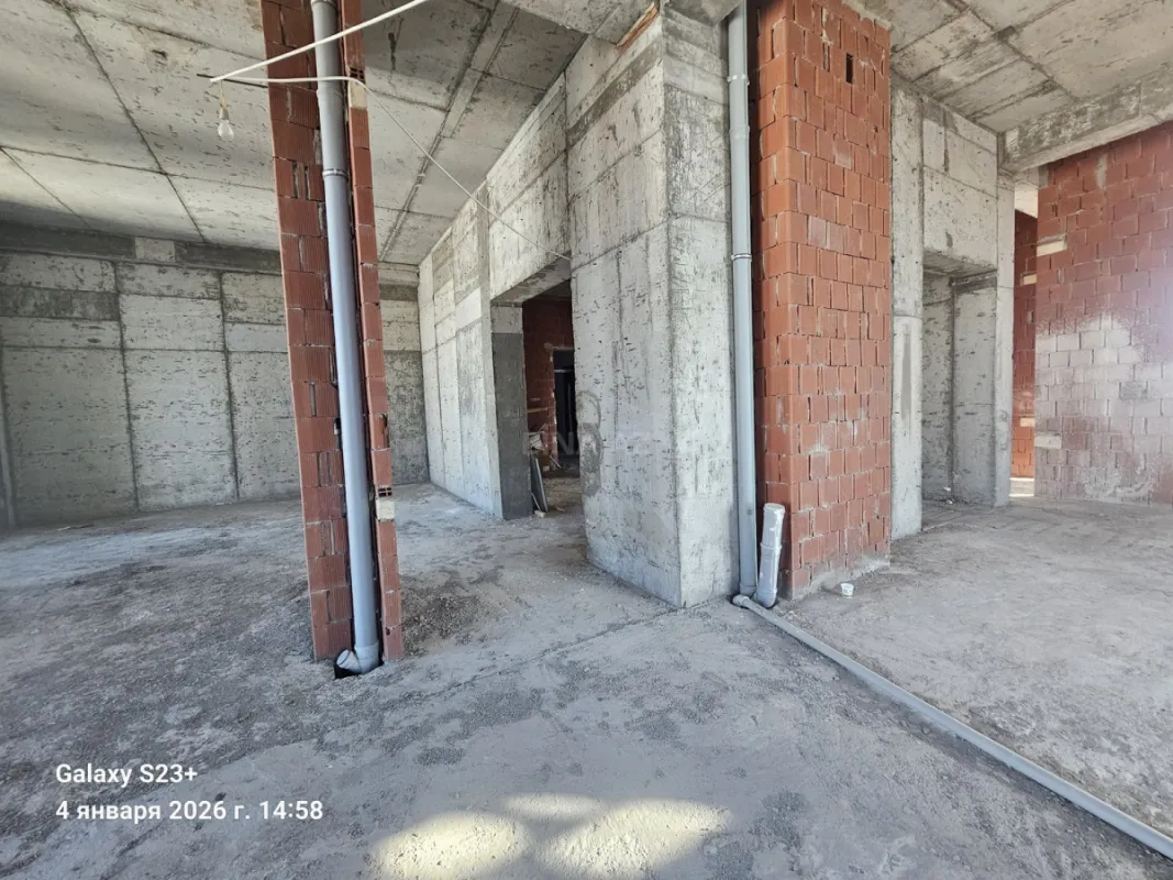 Satılır 5 otaqlı mənzil 288 m²