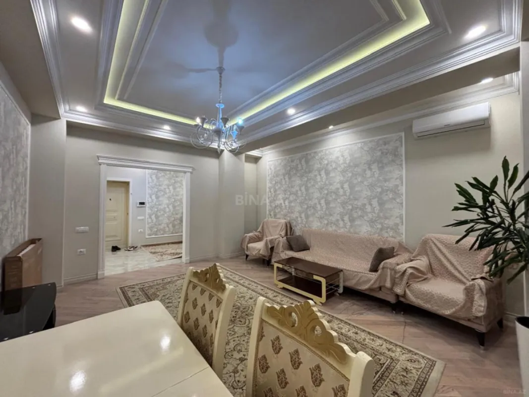 Kirayə verilir 3 otaqlı mənzil 140 m²