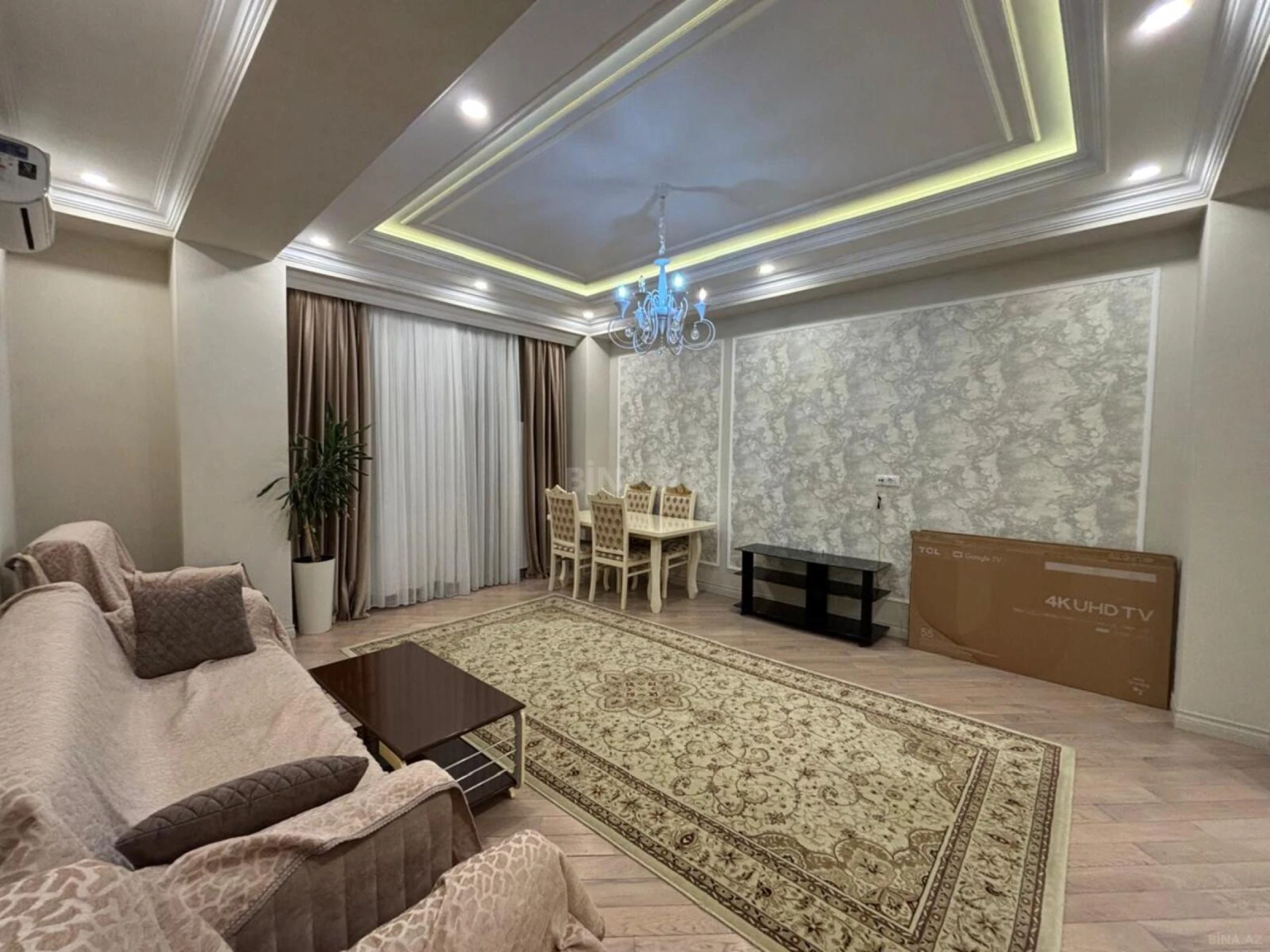 Kirayə verilir 3 otaqlı mənzil 140 m²