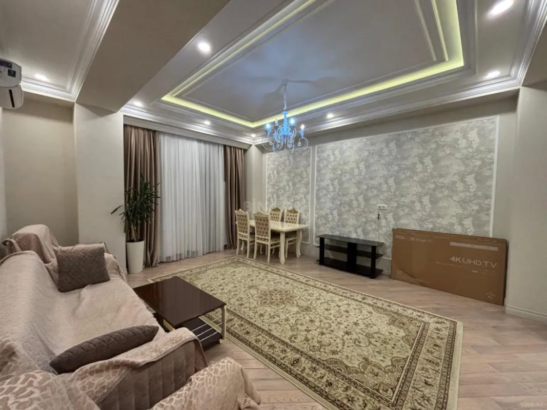 Kirayə verilir 3 otaqlı mənzil 140 m²