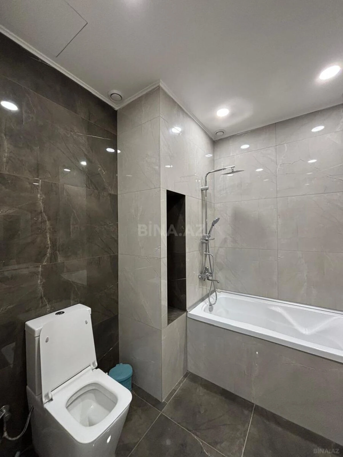 Kirayə verilir 3 otaqlı mənzil 140 m²