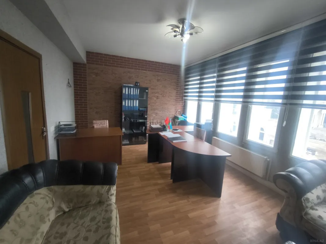 Kirayə verilir 1 otaqlı ofis 24 m²