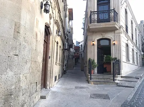 Satılır 3 otaqlı mənzil 96 m²