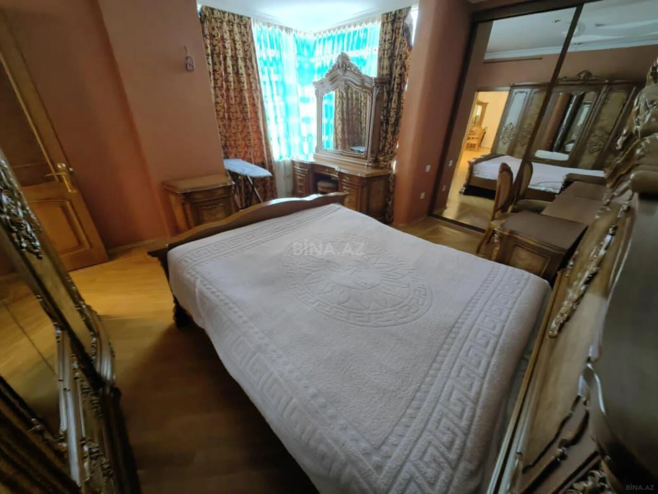 Kirayə verilir 3 otaqlı mənzil 120 m²