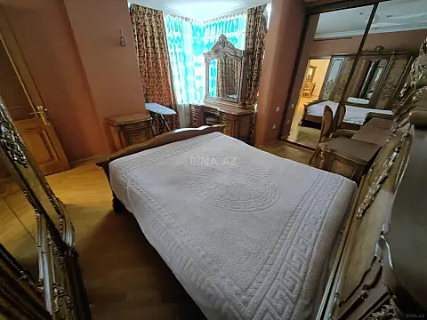 Kirayə verilir 3 otaqlı mənzil 120 m²