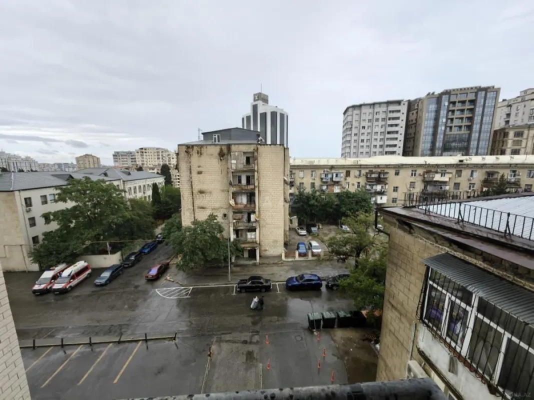 Kirayə verilir 3 otaqlı mənzil 120 m²