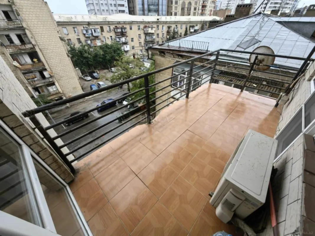 Kirayə verilir 3 otaqlı mənzil 120 m²