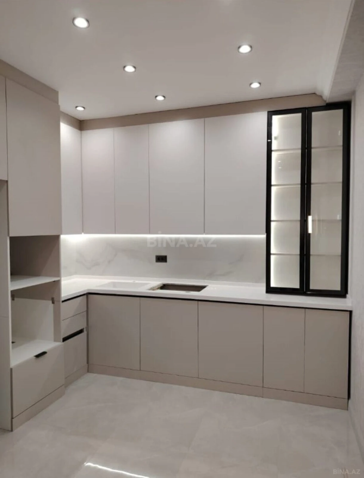 Satılır 2 otaqlı mənzil 95 m²