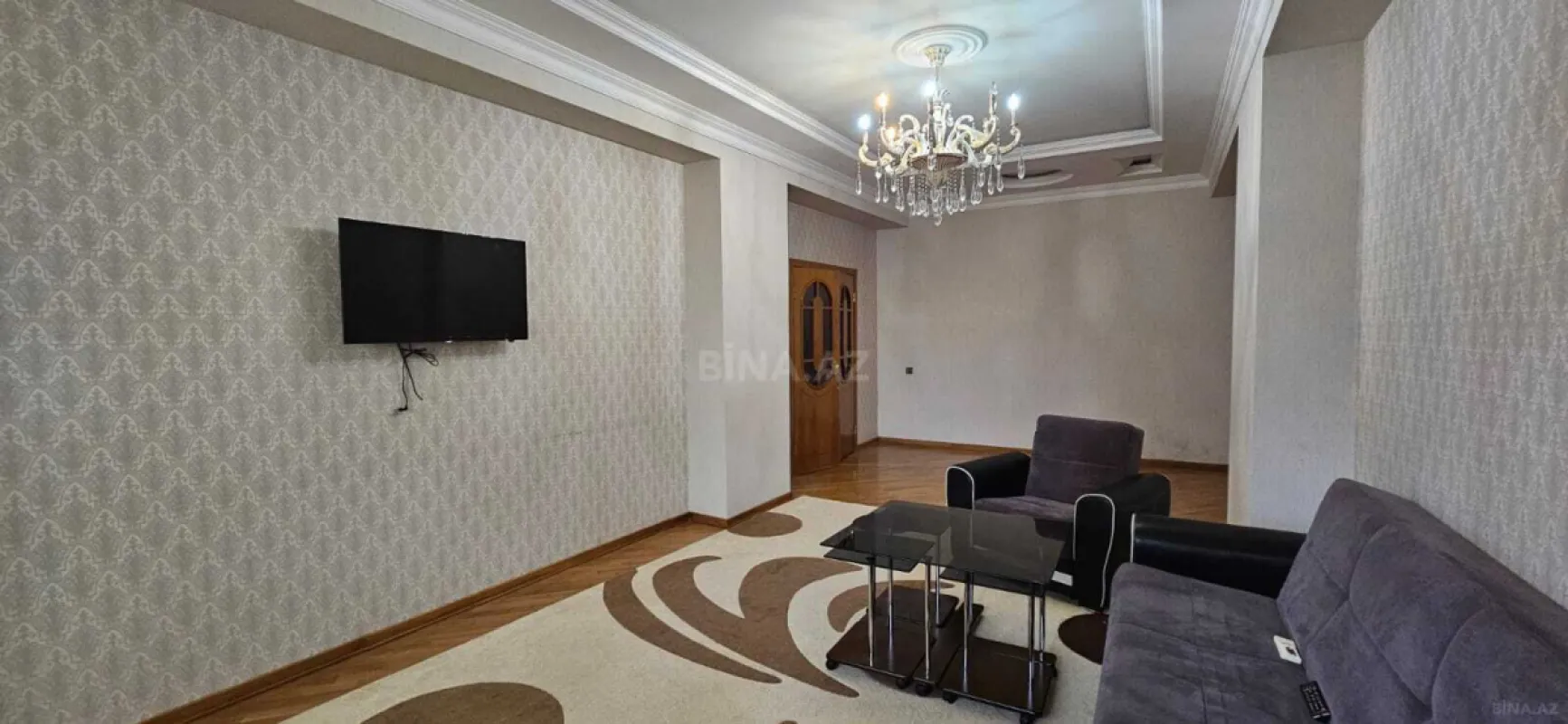 Satılır 3 otaqlı mənzil 163 m²