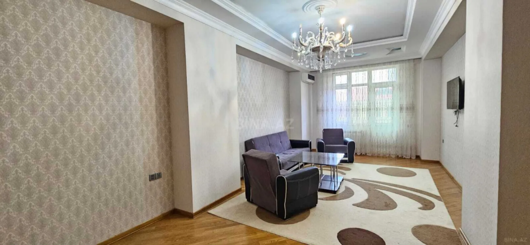 Satılır 3 otaqlı mənzil 163 m²