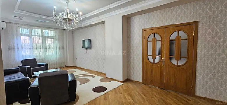 Satılır 3 otaqlı mənzil 163 m²