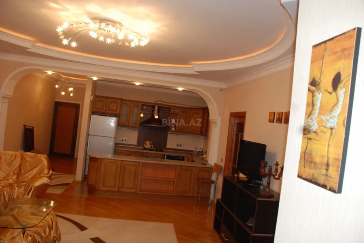 Satılır 2 otaqlı mənzil 90 m²
