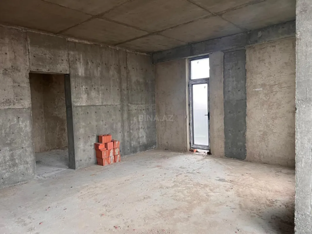 Satılır 3 otaqlı mənzil 148 m²