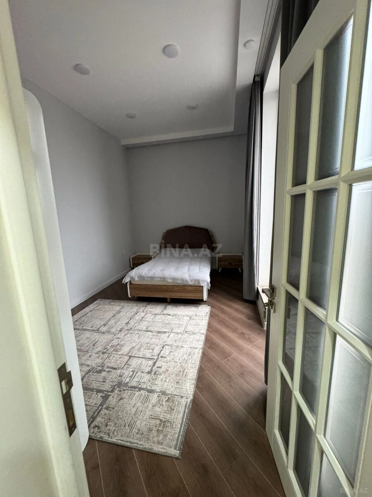 Satılır 6 otaqlı həyət evi 260 m²