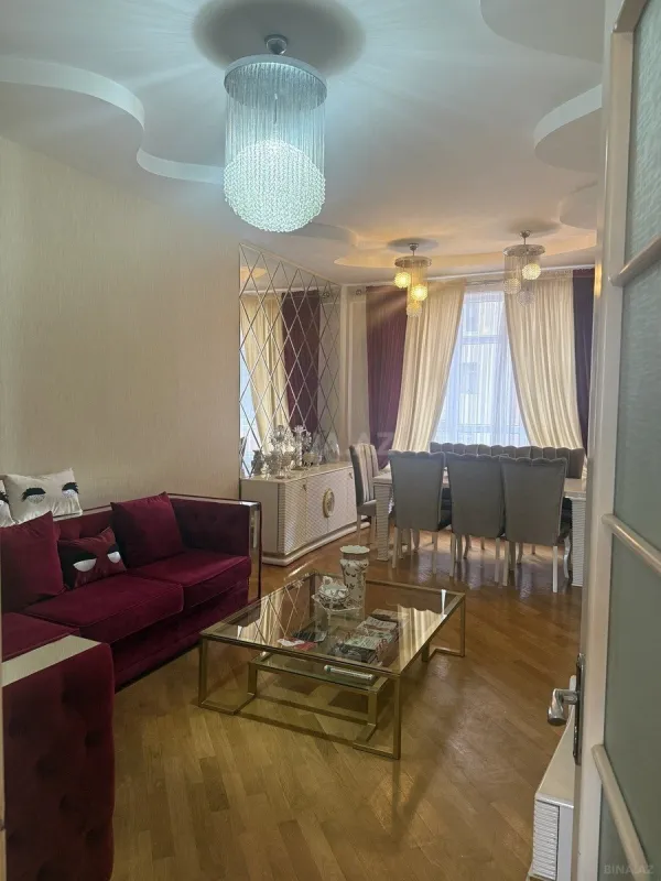 Satılır 3 otaqlı mənzil 95 m²